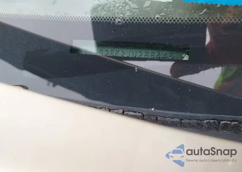 1998 Toyota Camry Xle from USA, damaged, VIN 4T1BG28K2WU288445